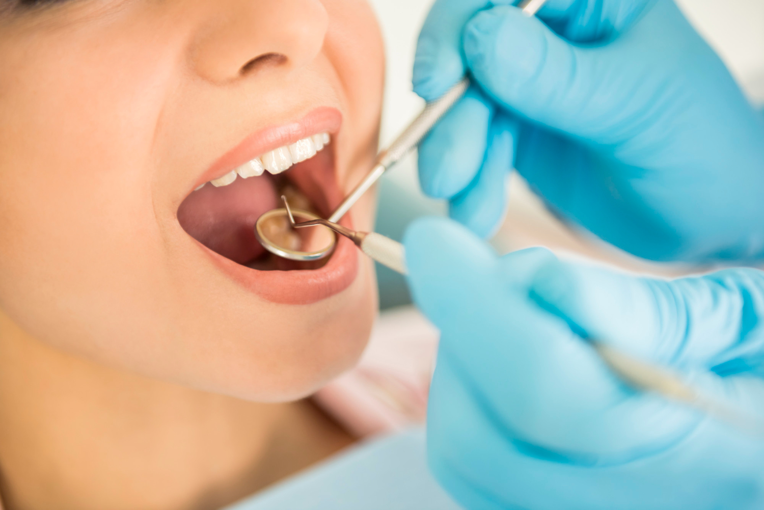 girl-sitting-dentist-s-appointment (1)